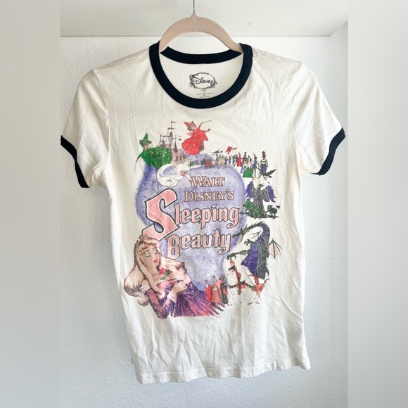 Sleeping Beuaty Disney T-Shirt Size S - Picture 1 of 4